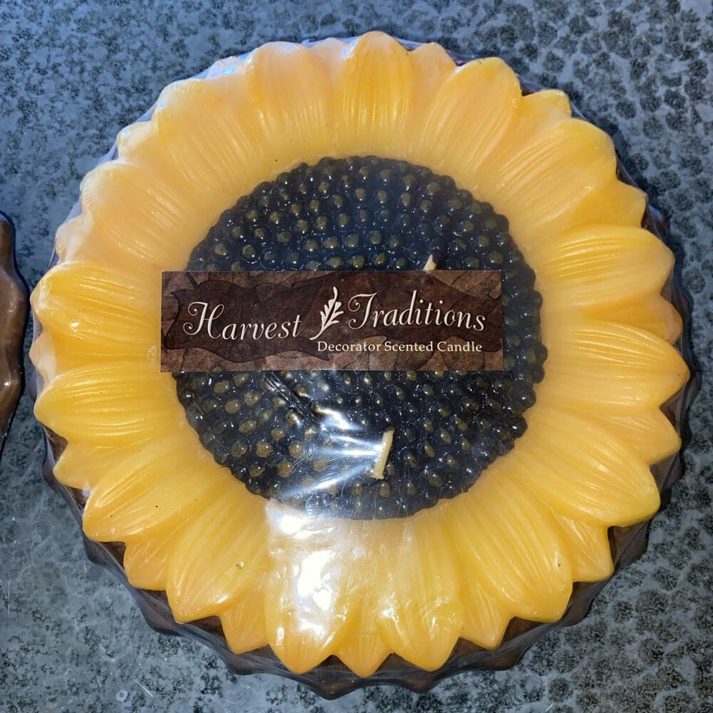 2 Harvest Traditions Scented Large Sunflower Candle Carved Ceramic Bases 7” Wide